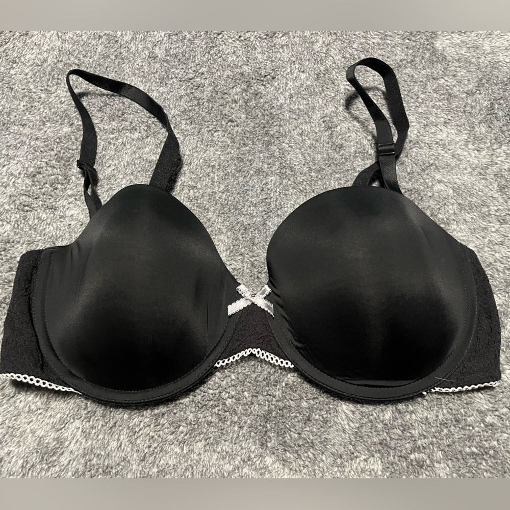 Wacoal b. tempet’d Modern Method Strapless Black Bra 36C